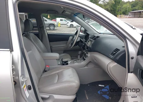 2013 Toyota Highlander Base Plus из США, поврежденный, VIN 5TDZA3EHXDS035488